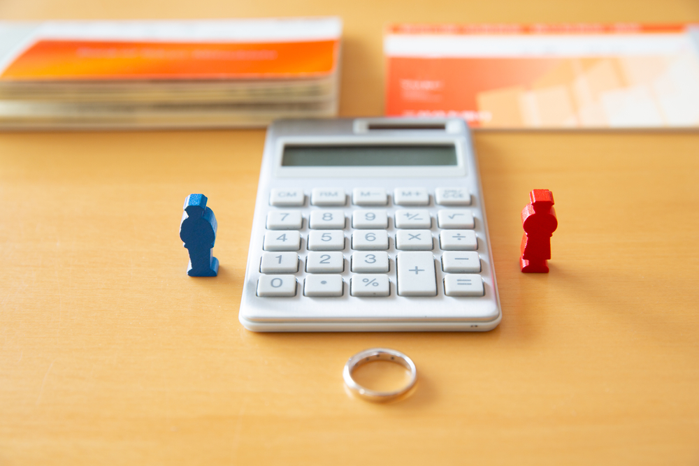 Tax Returns Amid Divorce: Should You File Jointly with Your Spouse or Not | Divorce Attorney Ventura